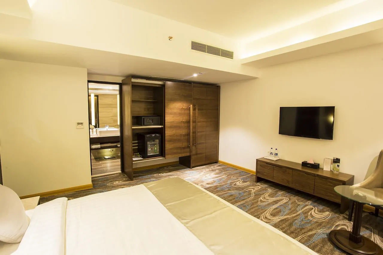 Ξενοδοχείο Golden Tulip The Grandmark Ντάκα